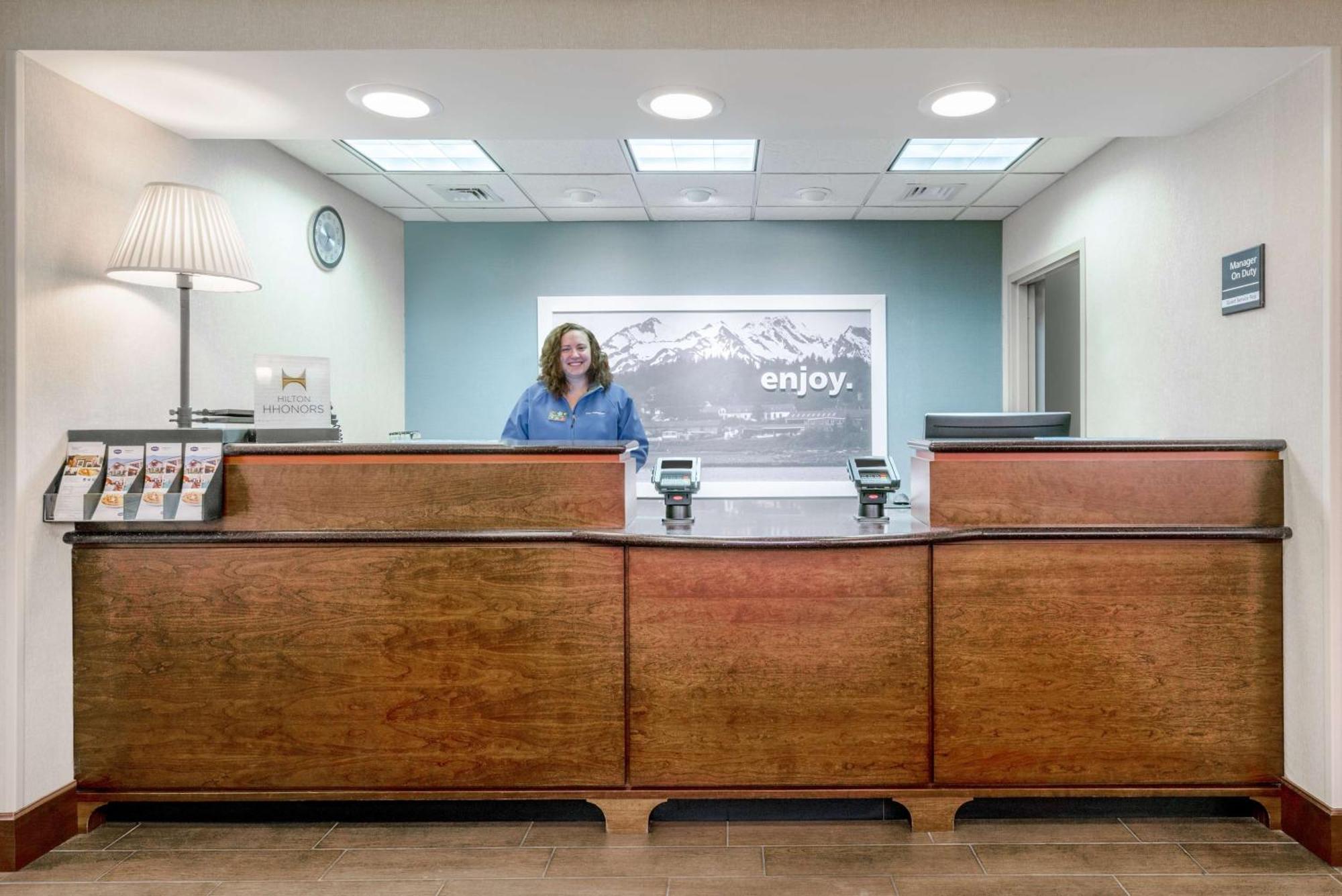 Hampton Inn Frostburg Екстер'єр фото